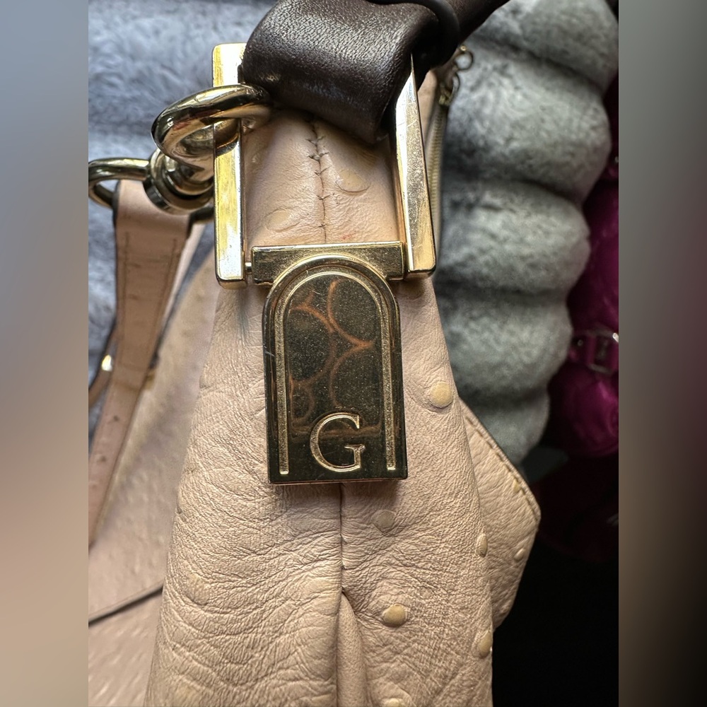 G.I.L.I. Pale Peach  Ostrich Embossed Leather Hobo Bag with Tassel - Picture 5 of 12